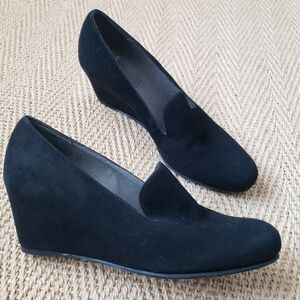 Stuart Weitzman Ambient Black Suede Wedge Pumps Sz 8M